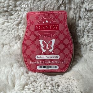 Scentsy Perfectly Pomegranate Wax Bar